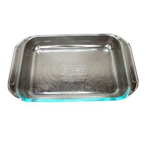 Pyrex Model #2233 Clear Glass Baking Dish Casserole Pan Handle 9X13 IN - 3Qt